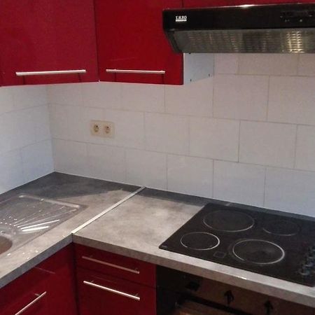 Central Yellow Apartment Брюссель Екстер'єр фото
