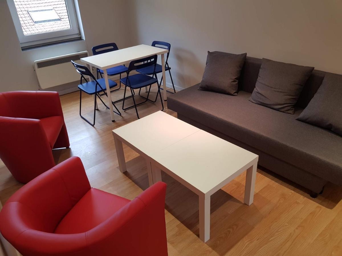 Central Yellow Apartment Брюссель Екстер'єр фото