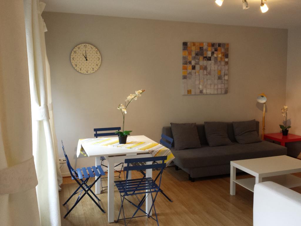 Central Yellow Apartment Брюссель Екстер'єр фото