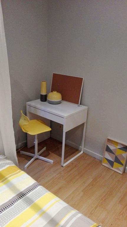 Central Yellow Apartment Брюссель Екстер'єр фото